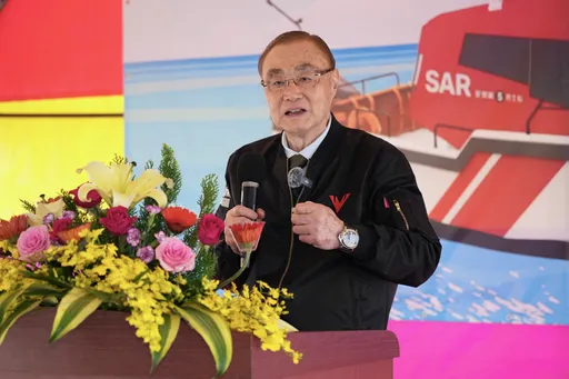 馮世寬出席「愛爾麗5號」救難船捐贈儀式　澎湖試乘出海大讚：我很有信心