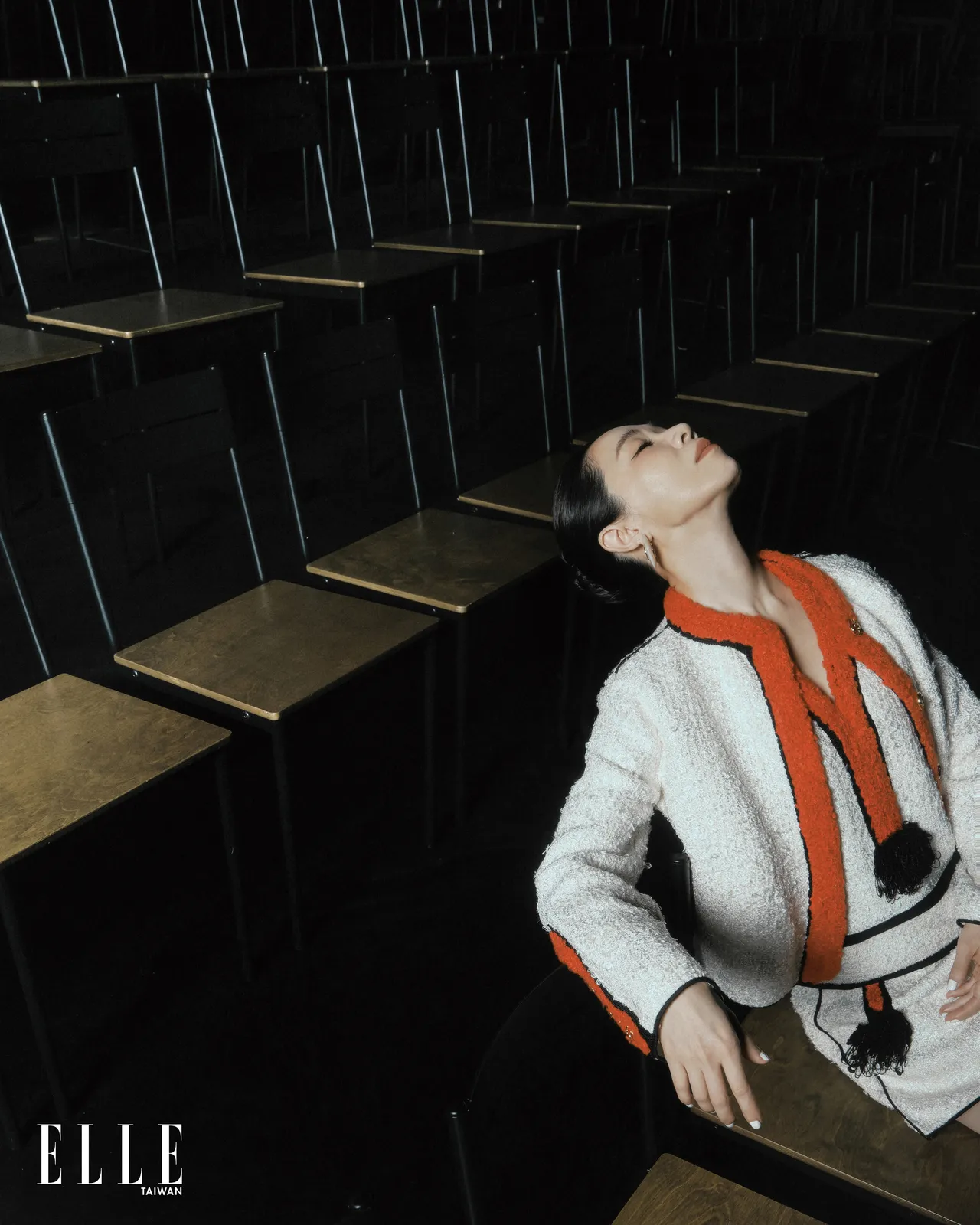 謝盈萱拍攝《ELLE》封面。《ELLE》國際中文版提供