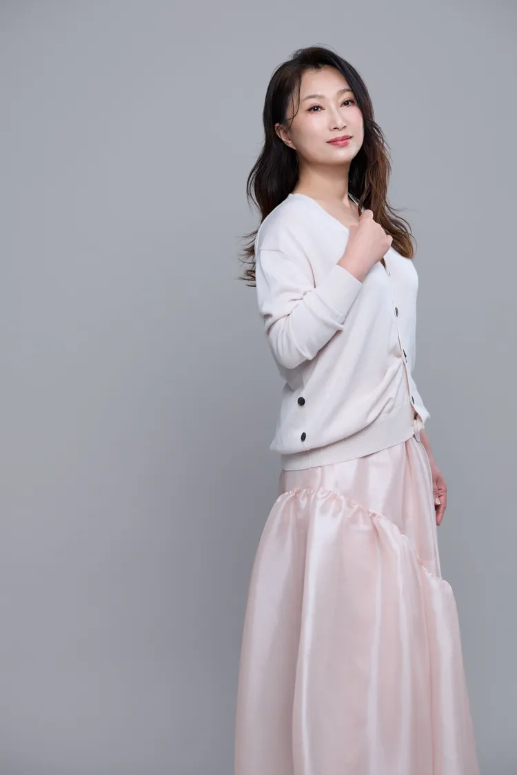 王瑞霞曾經為了賺錢，趕場跑到體力透支。高雄流行音樂中心提供