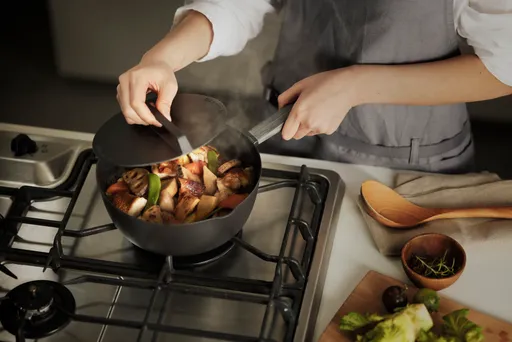 日本職人工藝進駐廚房　VERMICULAR 琺瑯鑄鐵雪平鍋在台上市