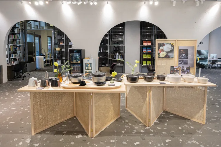 VERMICULAR【琺瑯鑄鐵雪平鍋】新品發表，於恆隆行 zonezone 概念店精緻廚藝空間舉行。恆隆行提供