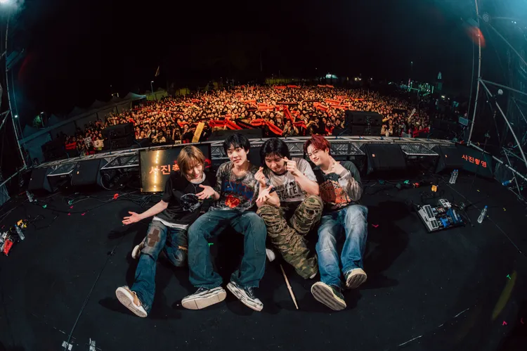 Dragon Pony二度參加浮現祭，感謝台下滿滿粉絲力挺。浮現祭提供