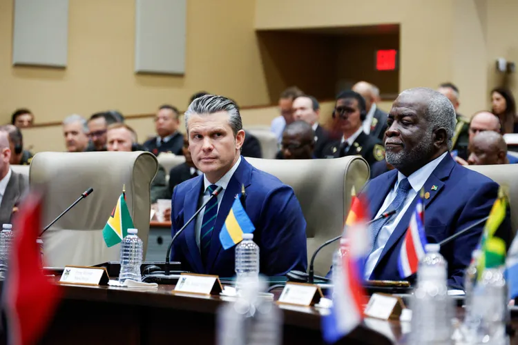 赫格塞斯接受《60分鐘》新聞節目訪問，淡化俄國幫助伊朗之事表示不會操心。路透社資料照片