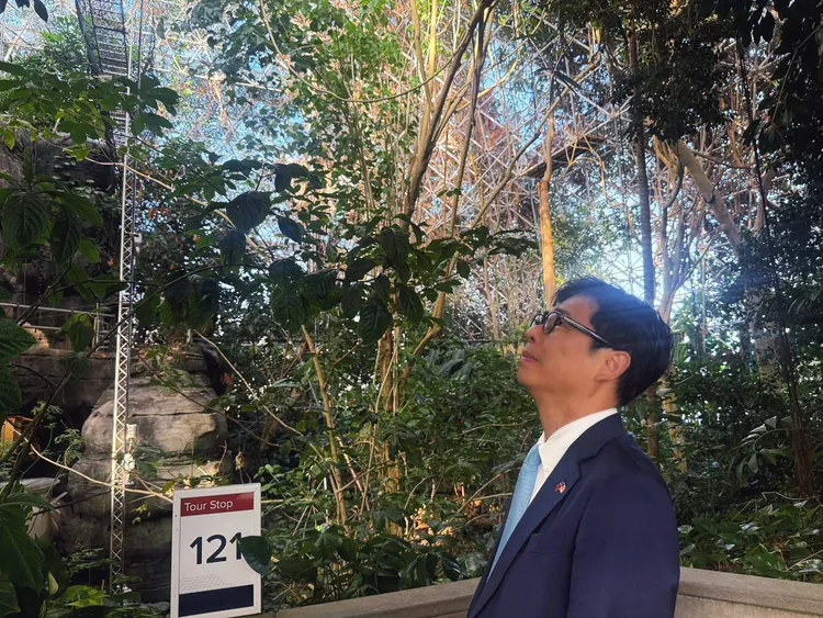 陳其邁市長率團參訪美國Biosphere 2（生物圈2號）研究設施，了解氣候變遷對生態之影響。環保局提供