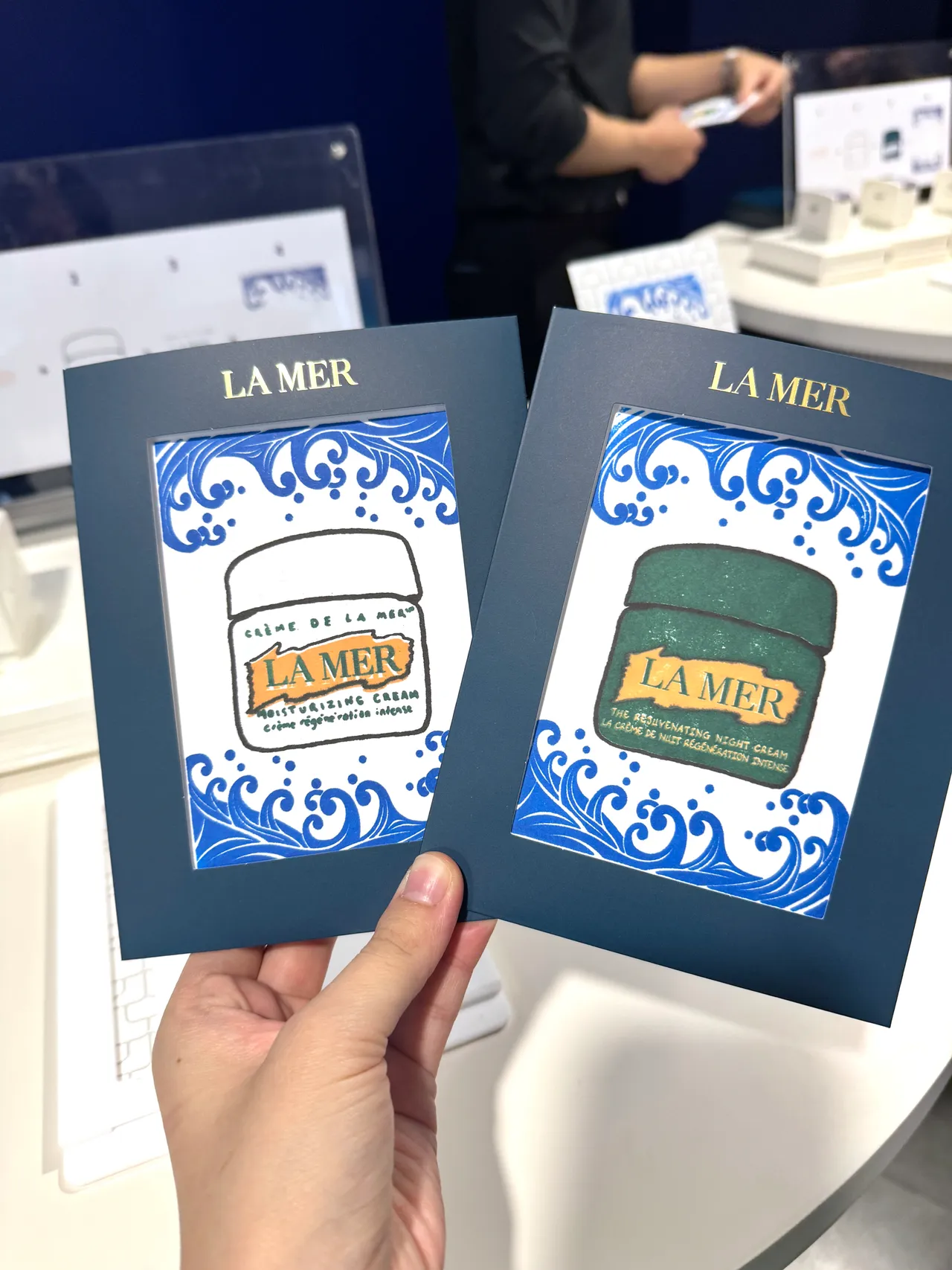 明信片藝術創作。張家玲攝