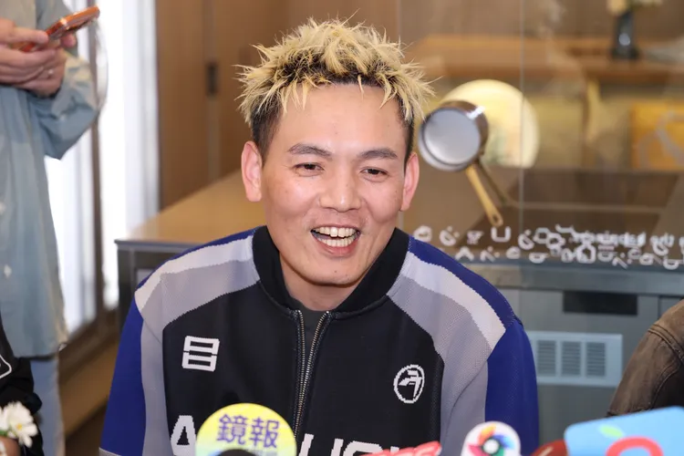 春風日前於北海道滑雪尋巧遇「雷神索爾」。莊宗達攝