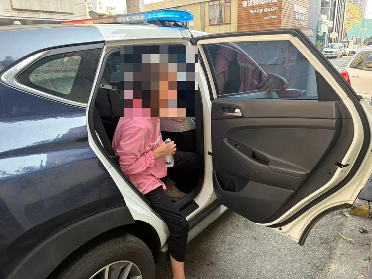 警方僅靠姓名＋生肖的2線索，就順利查到楊婦住處，順利送她回家。翻攝畫面