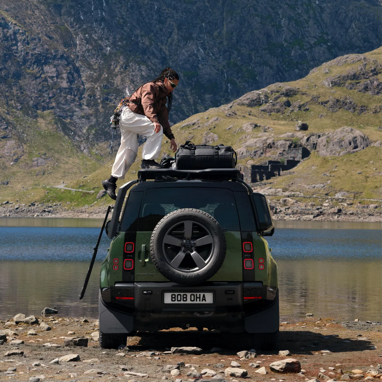 Defender持續提供Explorer、Adventure與Urban套件供選配。業者提供