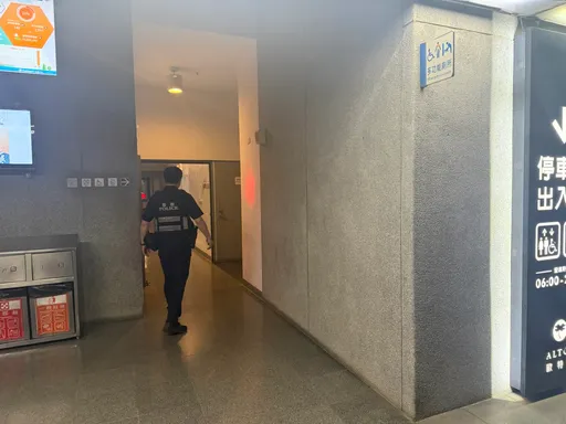 大東文藝中心廁所堵塞！驚動警方啟動強化查緝　竟是這駭人原因