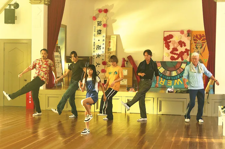 NCT 127成員中本悠太（左二）、椎名桔平（右二）都是「舞林殺手」的一員。天馬行空提供