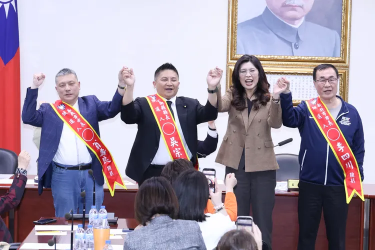 國民黨中常會正式通過縣市長選舉第三梯次徵召，新北市徵召李四川副市長、宜蘭縣徵召立委吳宗憲、嘉義市徵召翁壽良醫師。莊宗達攝