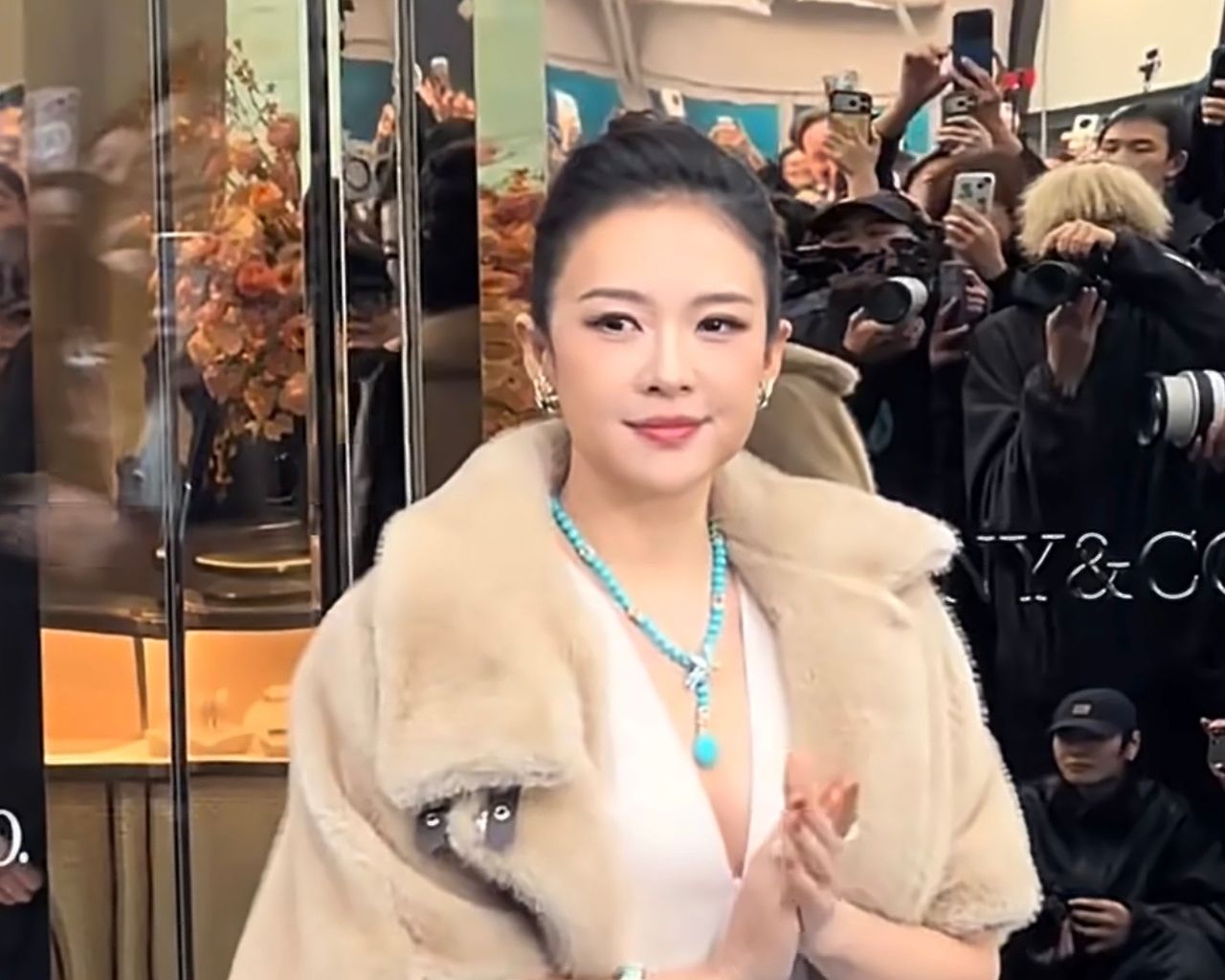 章子怡「腫」麼了?貴氣現身時尚活動 網目測:至少胖了20斤