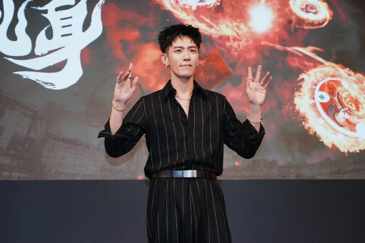 柯震東打到郭子乾鼻子當下嚇壞頻道歉。彭欣偉攝