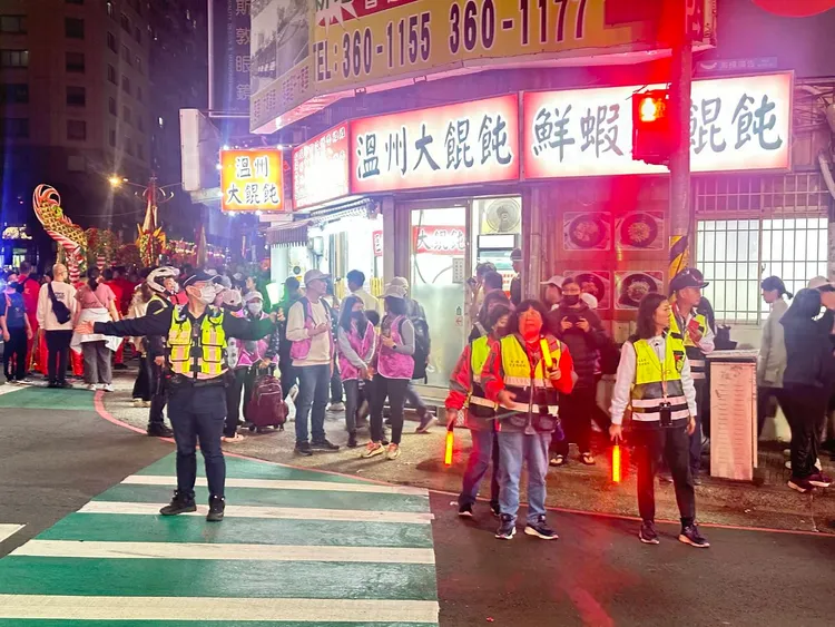 警義交在桃園境內進行交通疏導。翻攝畫面