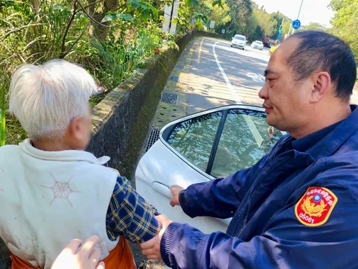 八旬老婦外出散步迷途　龍潭警廣播尋親助返家