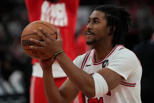 NBA新星涉反同言論遭開除　機上直播嘆：球隊覺得我瘋了...