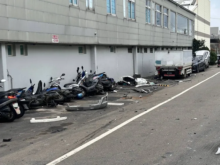 車禍現場。大園警分局提供