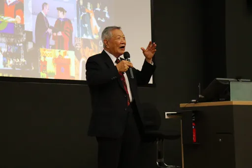 神探殞落！侯友宜曬年經舊照　淚憶李昌鈺「最堅持1事」