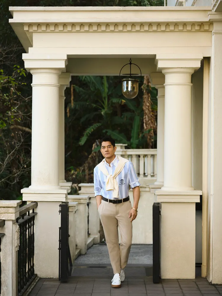 郭富城舉手投足間散發出校園男神般的青春氣息。品牌提供