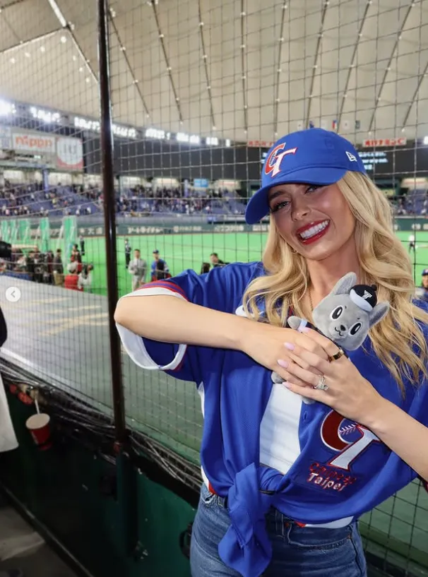 費仔老婆昨天是穿台灣隊球衣應援。翻攝hannafairchi IG