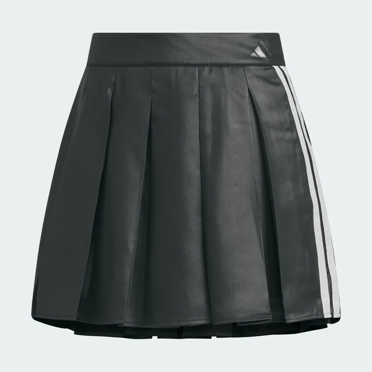 adidas「舞動系列」A字型褲裙，1890元。品牌提供