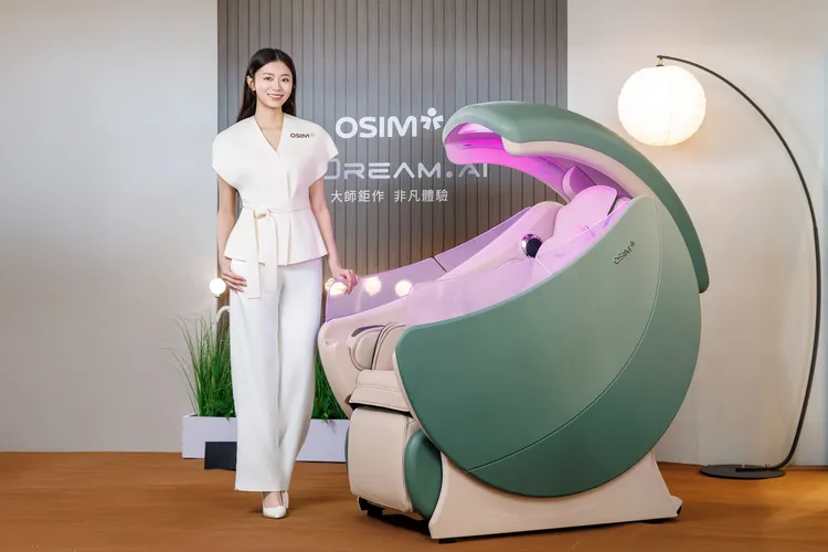 健康科技領導品牌OSIM 為旗艦新作OSIM AI ‧ 5感養身椅 (uDream‧AI) 啟動「OSIM 世界5感之旅」於SOGO復興館9F展開。業者提供