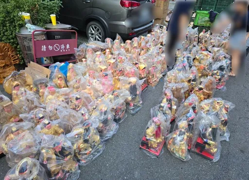 神明也敢偷！鳳警起出千尊神像價值7500萬　竟是這些人幹的