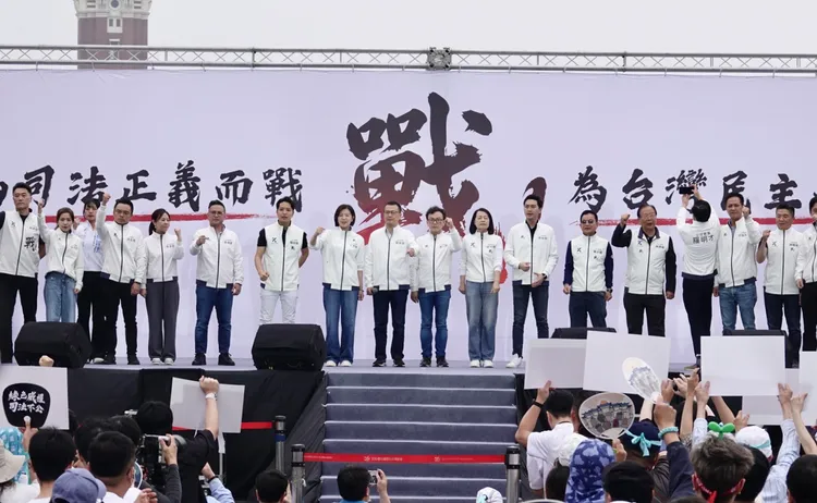 藍營眾立委到場聲援。莊宗達攝