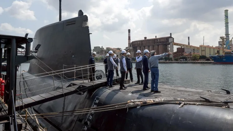 總統賴清德視導海鯤軍艦。翻攝自賴清德threads