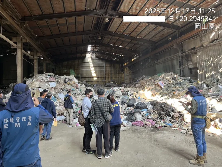 李有財租用燕巢田寮廠房堆置廢棄物案。橋檢提供