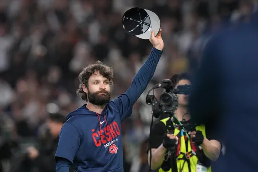 他正職是工程師！竟封鎖日本打線　捷克差點演大驚奇