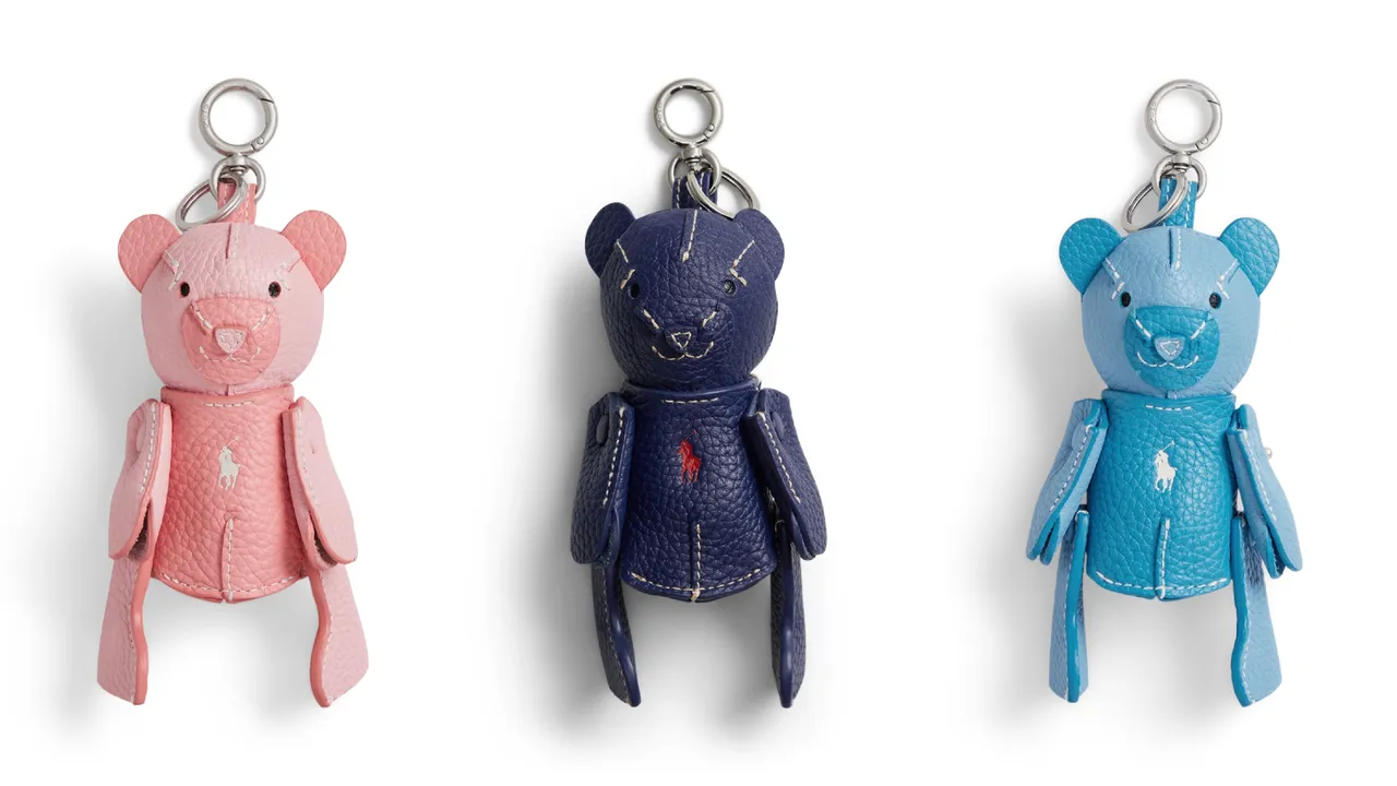 Polo Ralph Lauren Polo Play小熊吊飾，各5880元。品牌提供