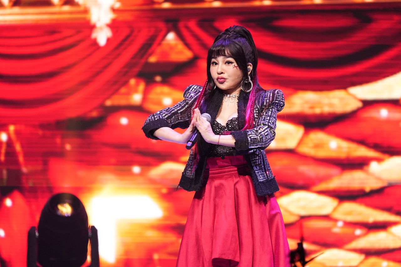 王彩樺肉毒打太多錯了嗎 被酸撞臉古文物「三星堆青銅面具」!反應曝光