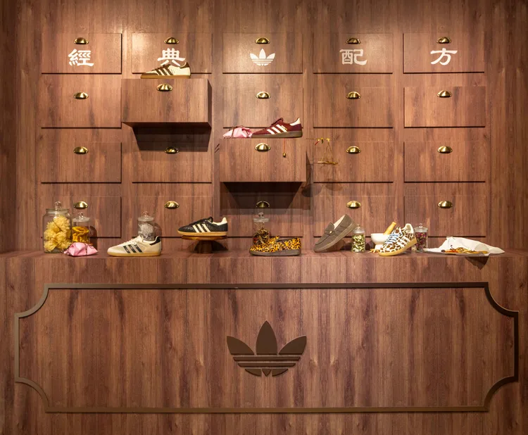 「經典藥舖」展區聚焦全新HANDBALL SPEZIAL LOAFER系列。品牌提供