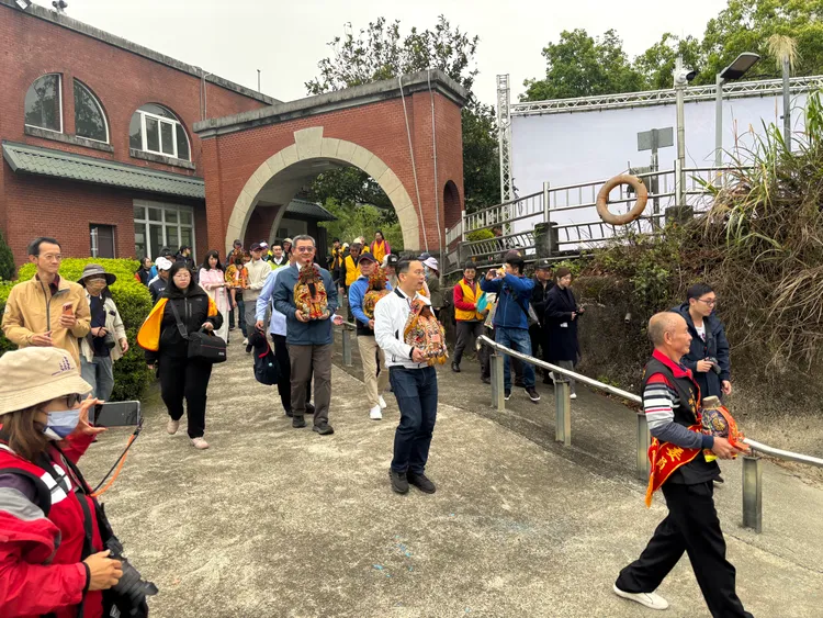 現場安排藝陣表演、官將臉譜彩繪及太子藝陣體驗等活動。翻攝畫面