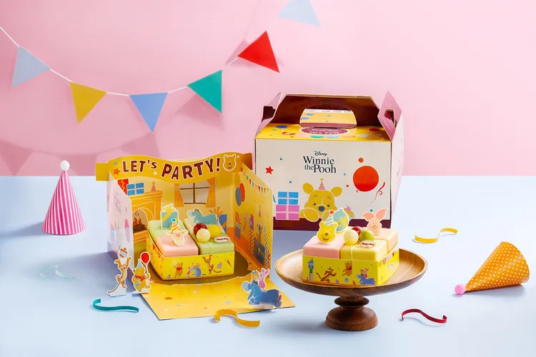 「小熊維尼氣球盛宴．冰淇淋蛋糕」共有維尼小豬同樂款、跳跳虎屹耳歡聚款2款，每口咬下都充滿驚喜甜蜜滋味，是派對與生日的絕佳首選。業者提供