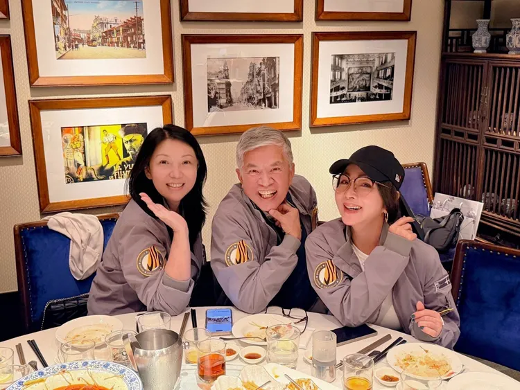 陳美鳳和黃世惠（左）與姐夫。翻攝自陳美鳳臉書