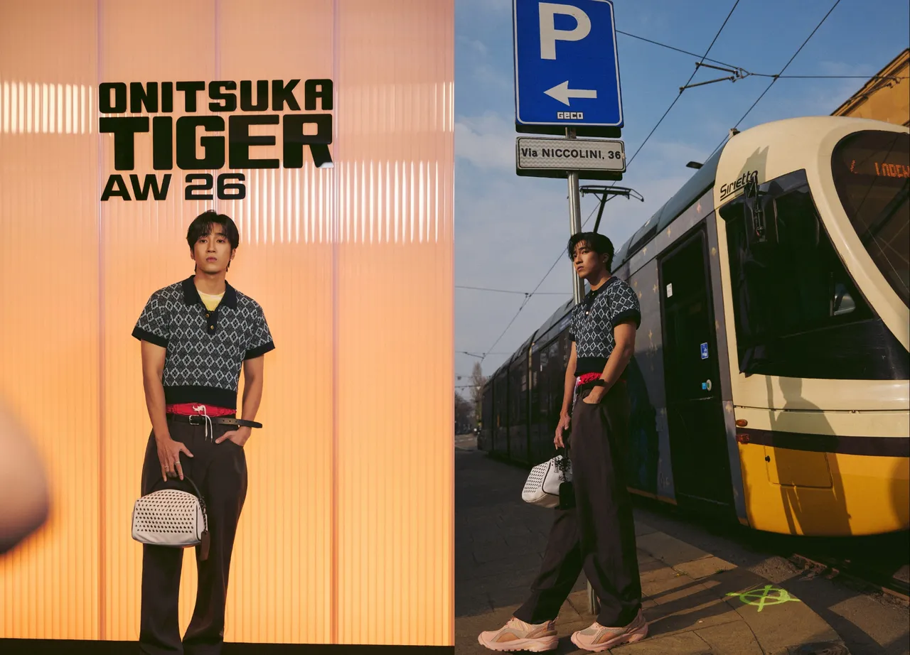 婁峻碩以菱格紋提花短版Polo衫內搭花卉印花水洗TEE，羊毛斜紋長褲內則是疊穿紅色運動短褲。品牌提供