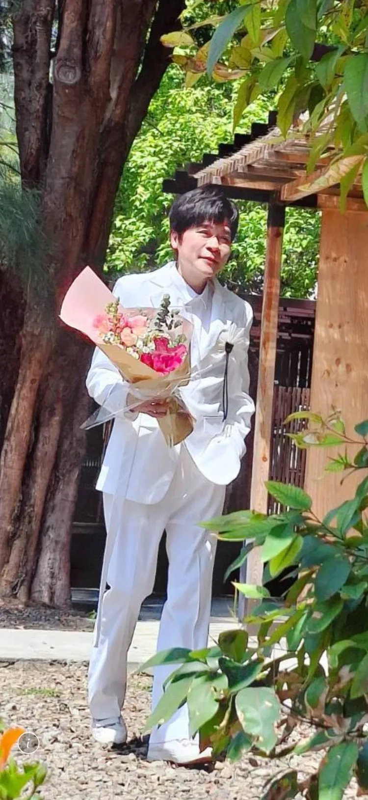 洪榮宏今天正在為新專輯拍攝MV。華特音樂提供