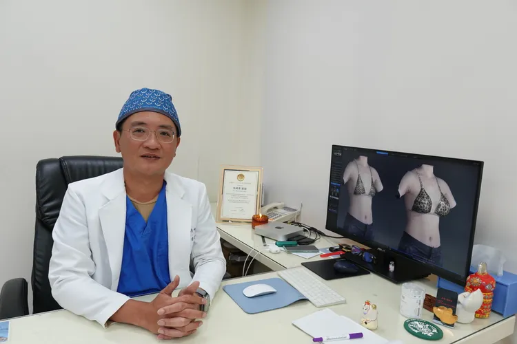 台中峻美診所吳峻豪醫師。張家玲攝