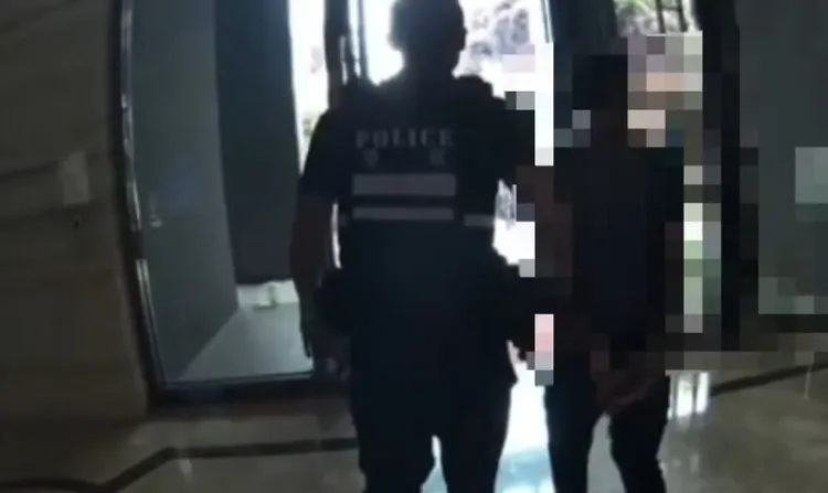 警方接獲報案，前往該大樓將林男帶回警所，釐清案情後依傷害罪送辦。民眾提供