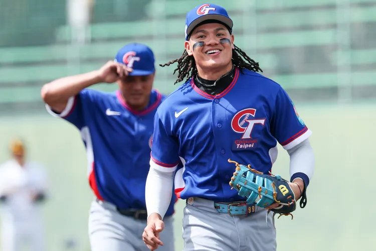 張育成是中華隊打擊主力。 中央社