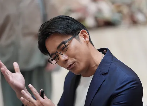 陳子強與女總裁私密對話流出！不認交往經紀人回應了