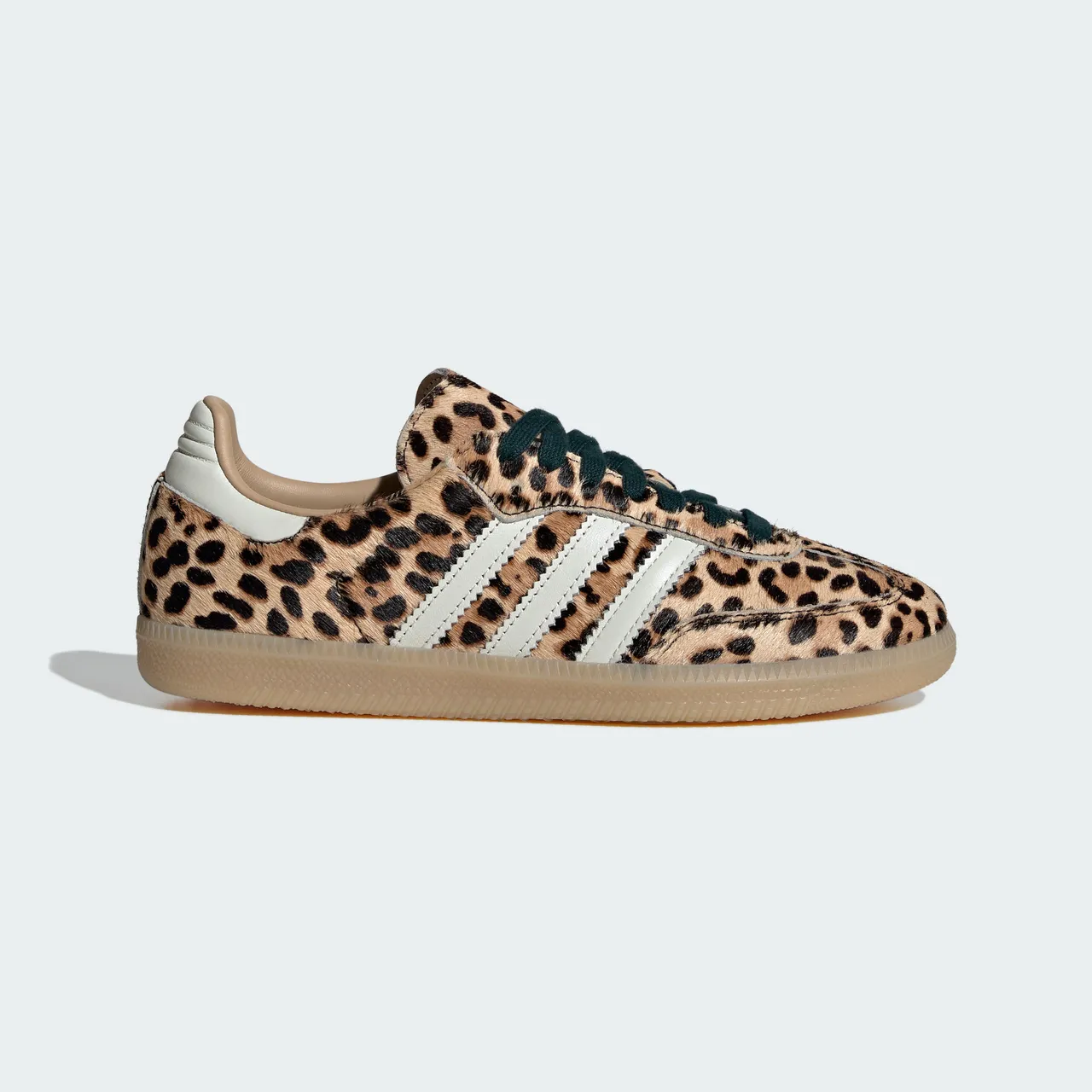 adidas Originals動物紋款Samba OG，3690元。品牌提供