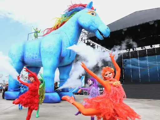10公尺高13公尺長巨型雨馬震撼登場！台灣燈會親子劇燈光秀齊發點亮嘉義