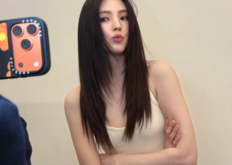 韓國女神韓韶禧也靠巴黎萊雅珍珠蛋白瞬順柔亮洗護系列擁有柔亮秀髮。翻攝IG