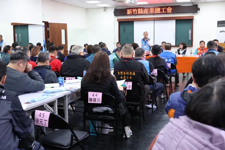 新竹縣副縣長陳見賢指出，勞工是地方發展最重要的力量，未來將推動勞工育樂中心、加強勞權教育，提供更多活動與學習機會，讓勞工在工作之餘也能兼顧身心健康。陳見賢辦公室提供