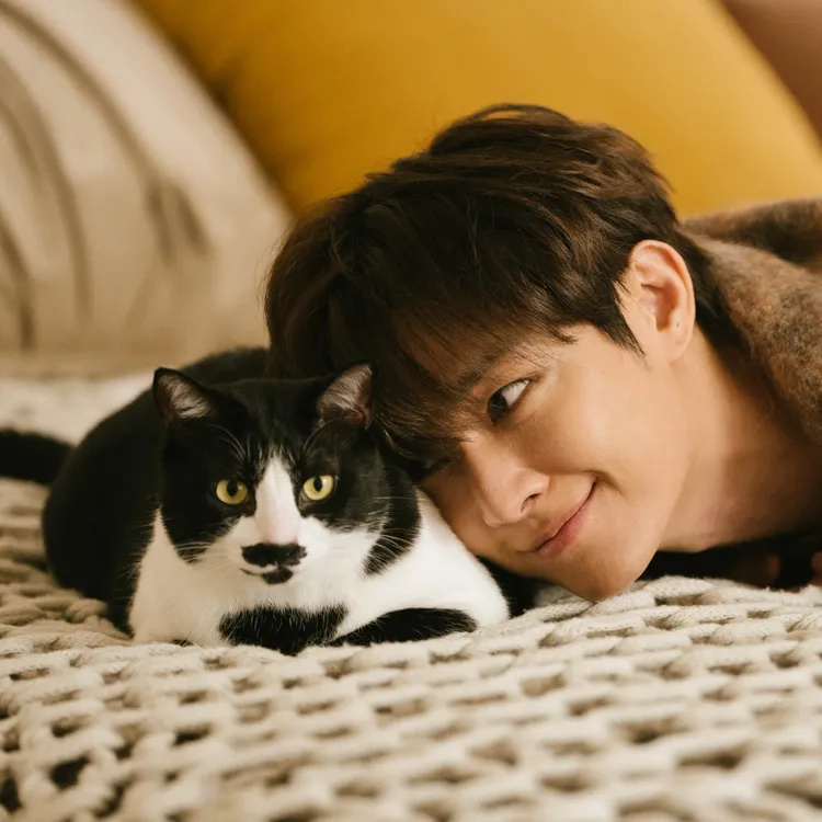 炎亞綸新歌《家庭會議》以奇幻視角說愛。晴空鳥提供