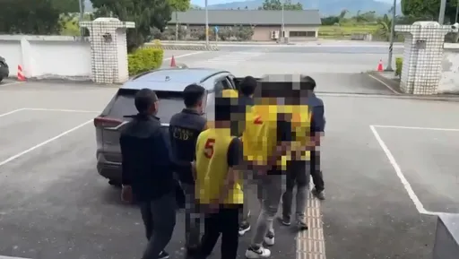 婚宴敬酒起口角　4男半夜放鞭炮砸酒瓶尋仇遭法辦