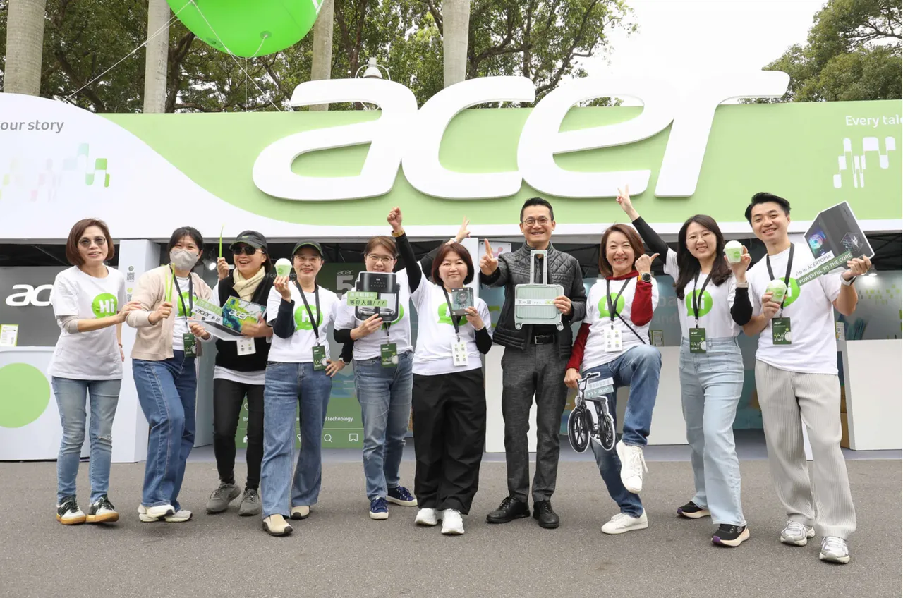 宏碁於台大校園徵才博覽會設攤招募新世代人才，並攜手旗下子公司釋出逾百個職缺，涵蓋研發、資訊、行銷與供應鏈等多元領域。宏碁提供